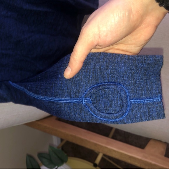 LULULEMON SWIFTLY TECH LONG SLEEVE 2.0💙🍋 - Picture 7 of 10